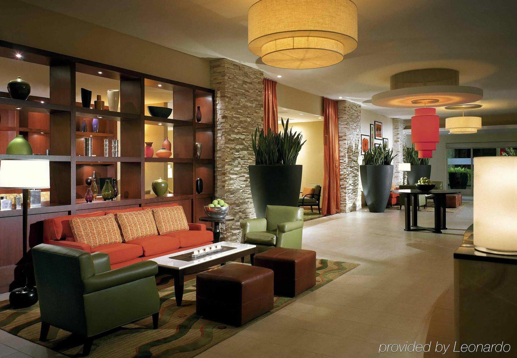 Courtyard Angeles Sherman Oaks
